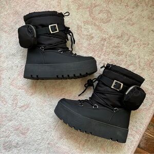 NWOT Shoedazzle \\ boots